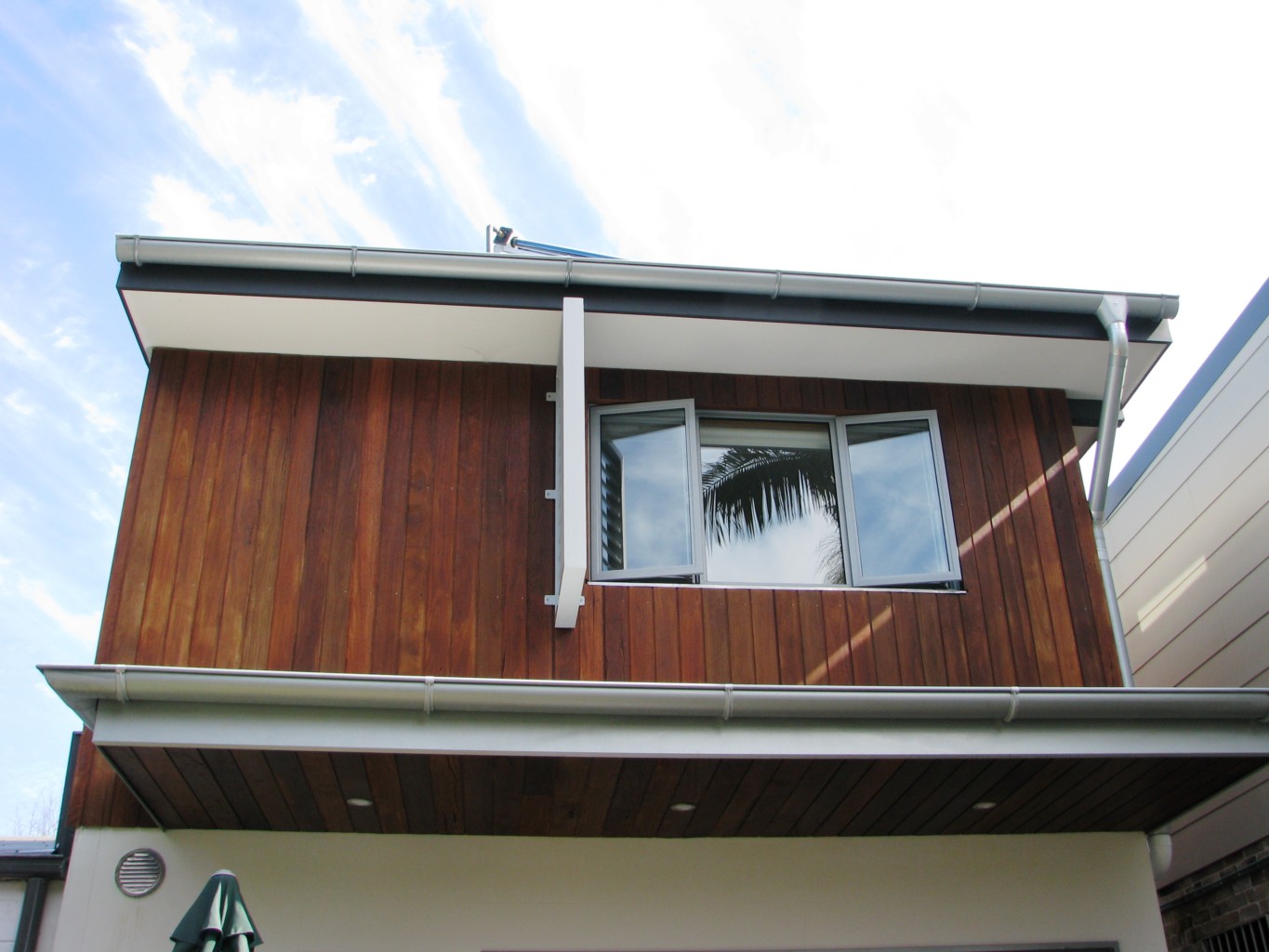 Super insulated back extension